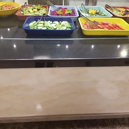 Grand Atilla 4* אלאניה